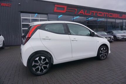 Toyota Aygo (X) 10.189 km 11.990 &euro; Plettenberg 58840