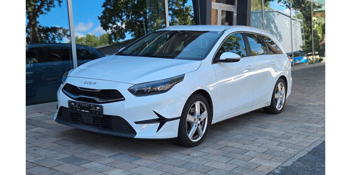 Kia ceed Sportswagon 86.413 km 17.890 &euro; Dresden 01139