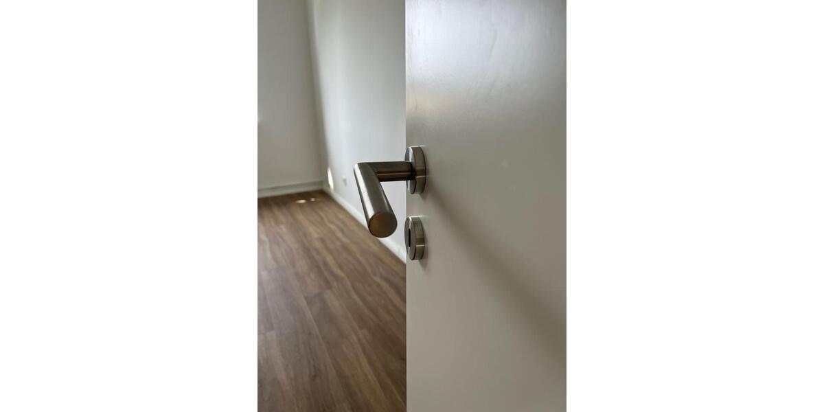 Etagenwohnung Rosenow - 4 Zimmer, 82 m&sup2;, 495&euro; | Angebot:26678617