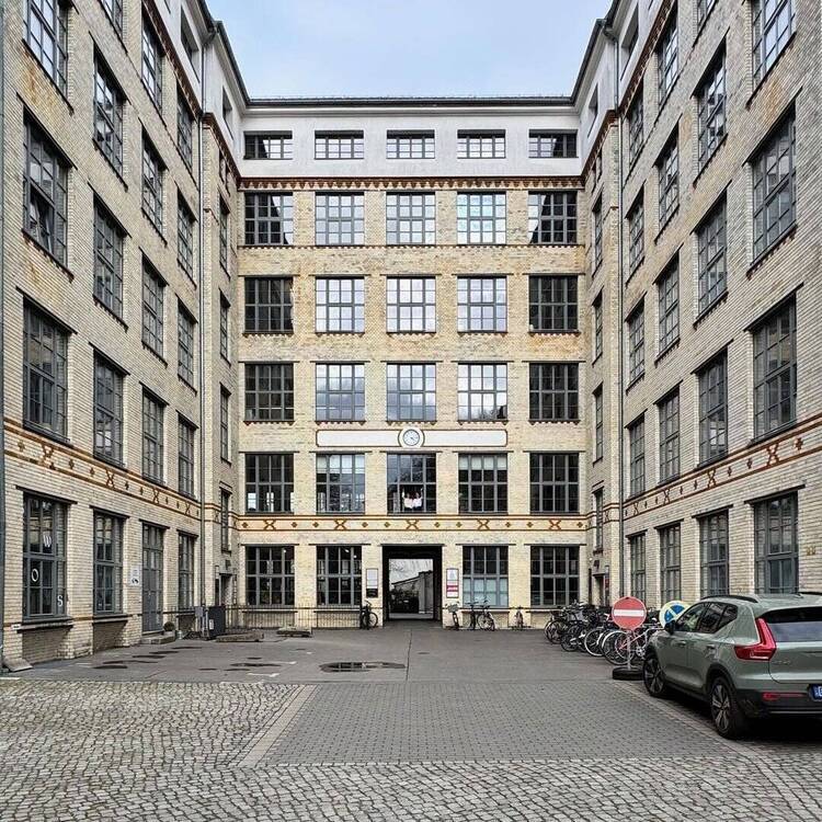 Attraktive Loft-Bürofläche in Top-Lage in Berlin Mitte am Arkonaplatz