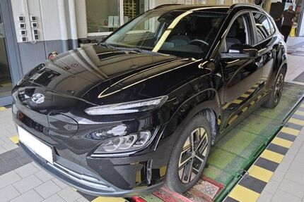 Hyundai KONA 34.948 km 17.500 € Hennef 53773