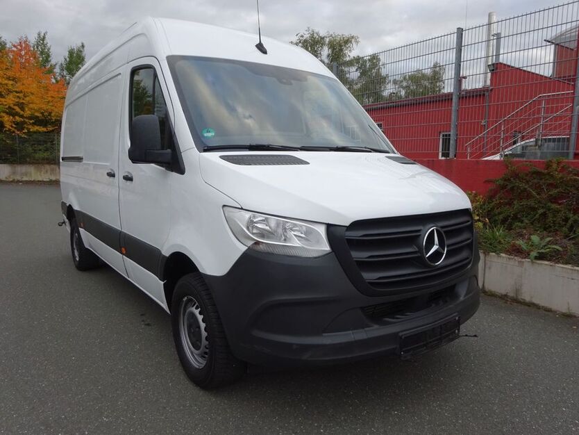 Mercedes-Benz Sprinter 109.800 km 19.900 € Nürnberg 90425