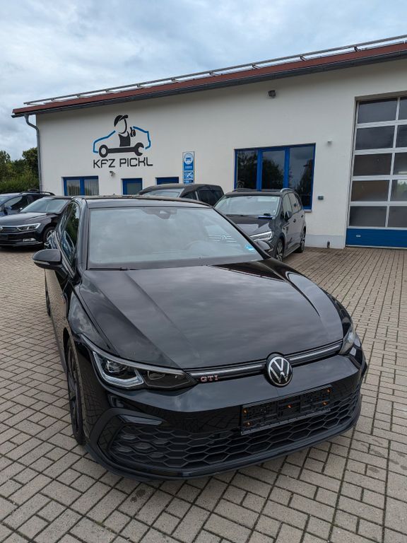 VW Golf 26.400 km 32.500 € Breitenbrunn-Gimpertshausen 92363