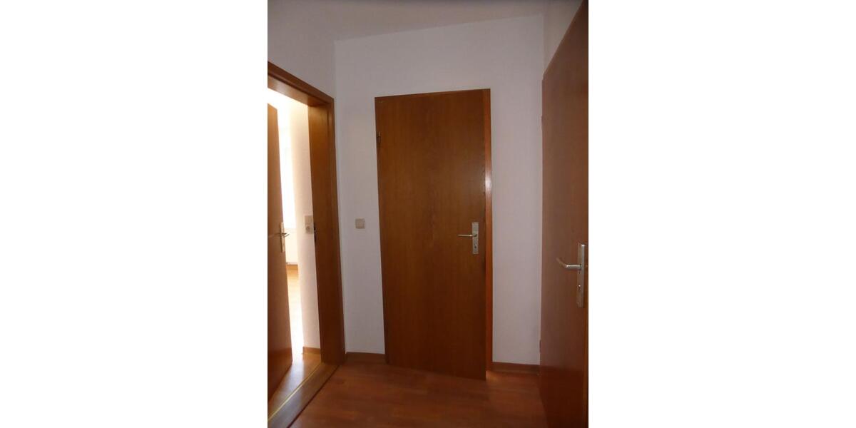 Erdgeschoßwohnung Unterwellenborn - 2 Zimmer, 43 m&sup2;, 276&euro; | Angebot:25342158