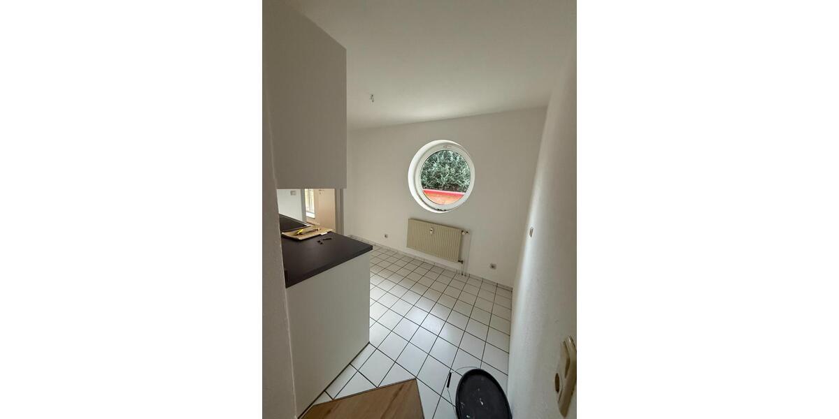 renovierte 2 Zi Whg mit neuer EBK und großer Dachterrasse in Heid 2 zimmer