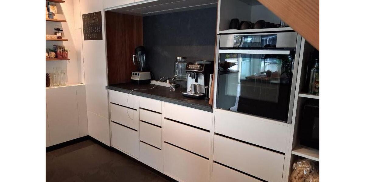 Provisionsfrei* Moderne Gewerbeimmobilie mit Büro, Wohnung und Halle - KfW 70, Solaranlage, hochwertige Ausstattung - Gewerbeobjekt Altdorf | Angebot:23812378