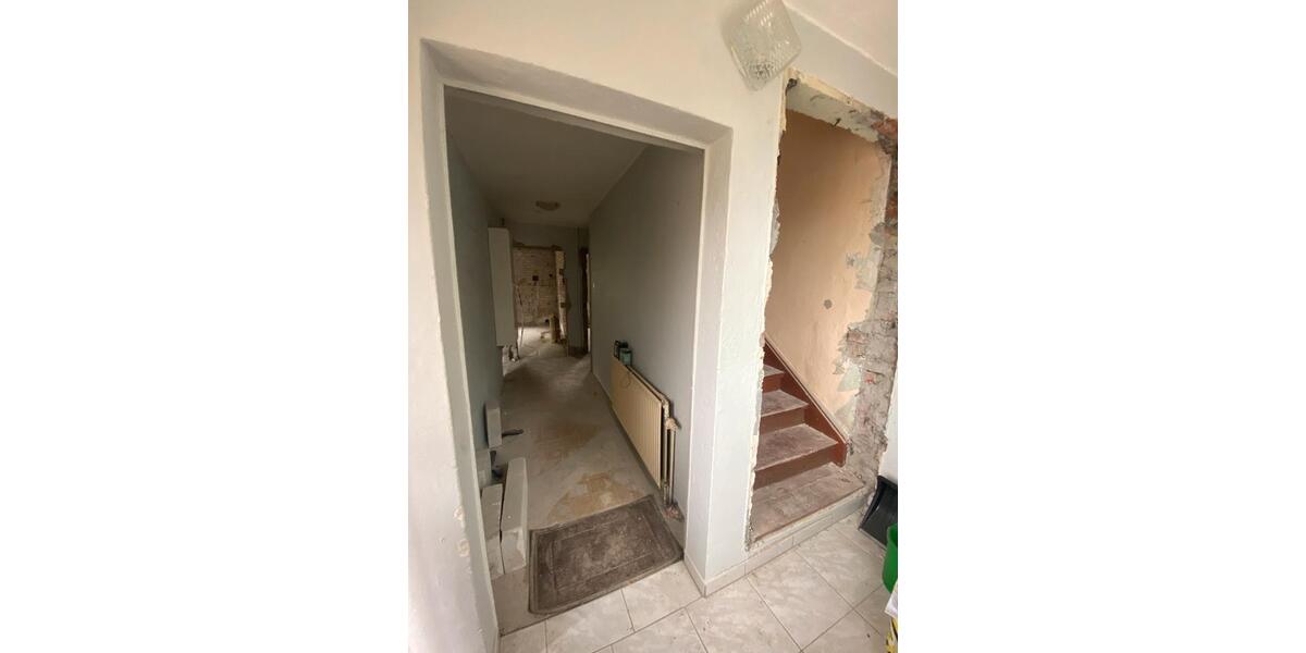 Doppelhaushälfte Weißenfels - 7 Zimmer, 120 m&sup2;, 125.000&euro; | Angebot:26982561
