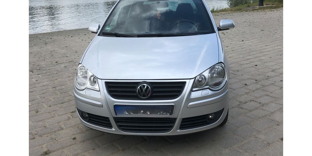 VW Polo 87.600 km 3.850 &euro; Au am Rhein 76474