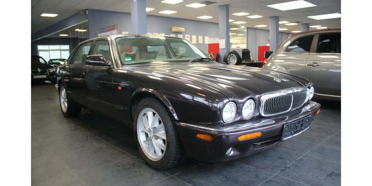 Jaguar XJ 8 Executiv - GASANLAGE - 142.800 km 11.980 &euro; Euskirchen 53881