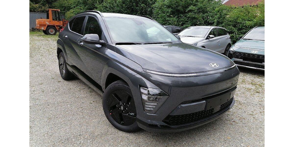 Hyundai KONA Elektro 2.314 km 34.359 &euro; Traunstein 83278