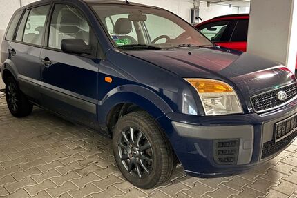 Ford Fusion 125.000 km 3.100 &euro; Stuttgart 70567