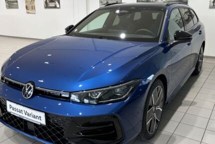 VW Passat 12.300 km 54.960 € Passau 94032