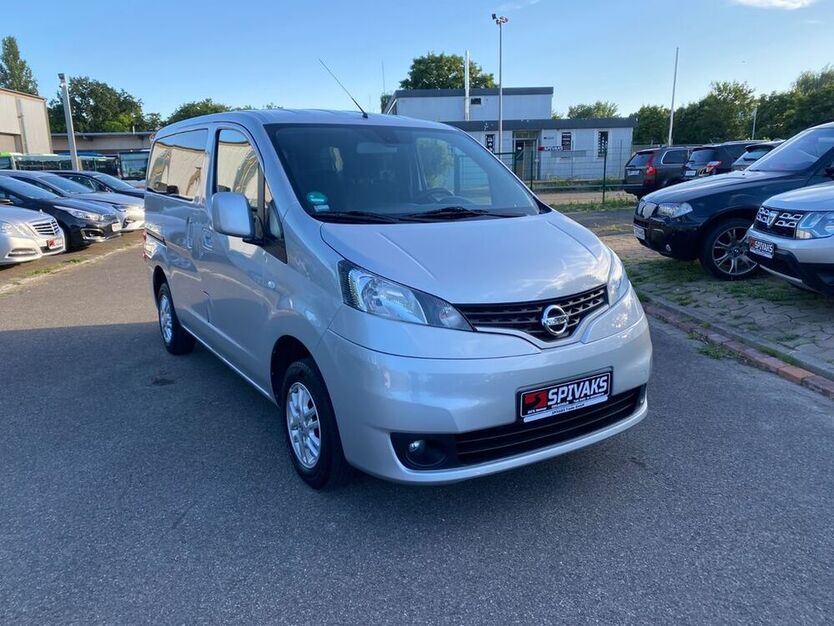 NV200