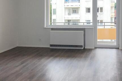 Wird neu für Sie renoviert: Sonnige 3 Zimmerwohnung in Mainleus