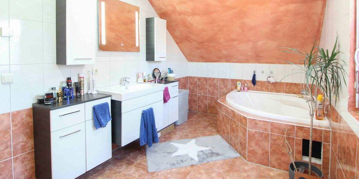 Einfamilienhaus Radeburg - 5 Zimmer, 180 m&sup2;, 549.000&euro; | Angebot:26156069