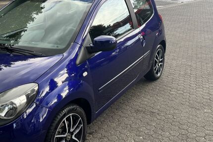 Renault Twingo 144.000 km 2.895 &euro; Essen 45279