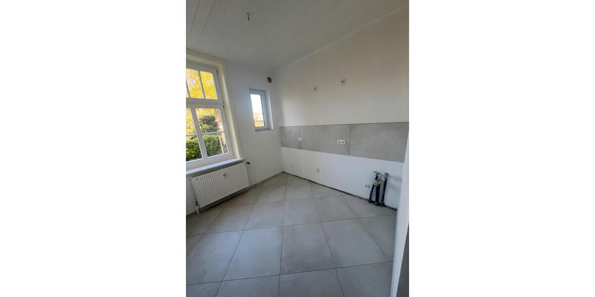 Erdgeschoßwohnung Güstrow - 4 Zimmer, 112 m&sup2;, 1.000&euro; | Angebot:26406513