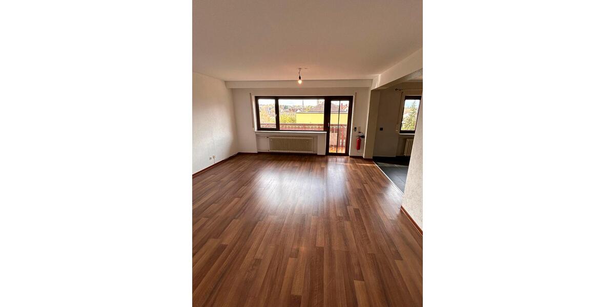 Etagenwohnung Karlsruhe Wettersbach - 4 Zimmer, 112 m&sup2;, 1.430&euro; | Angebot:26012950