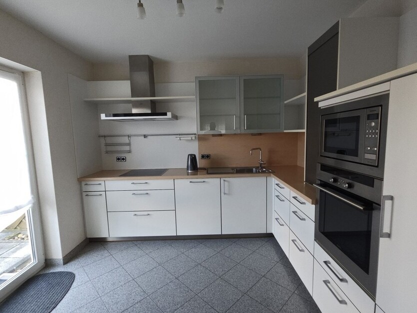 Modernes 1-2 Generationenhaus in familienfreundlicher Wohnlage von Mühlheim!