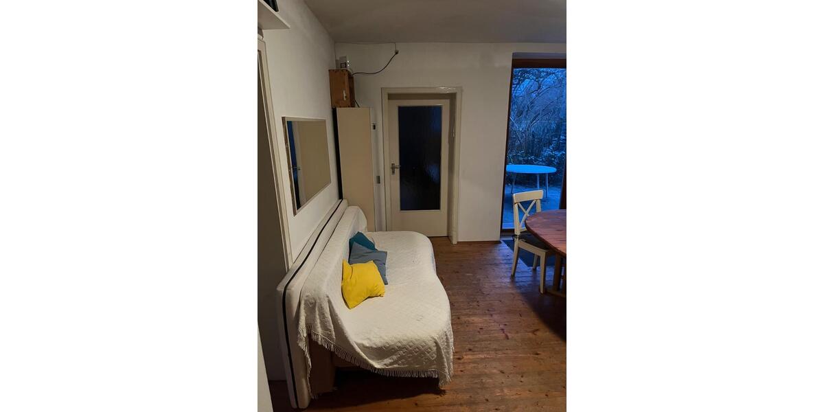 Etagenwohnung Stadtbergen - 1 Zimmer, 130 m&sup2;, 550&euro; | Angebot:25397682