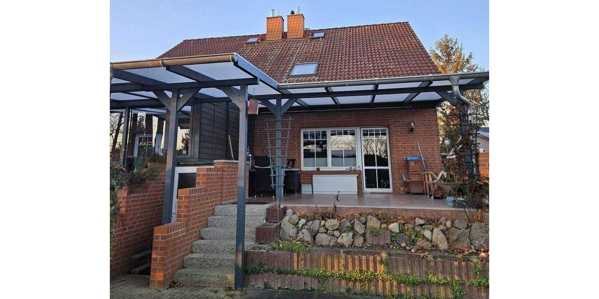 Ihr neues Zuhause: Doppelhaushälfte mit sonnigem Garten 4 zimmer