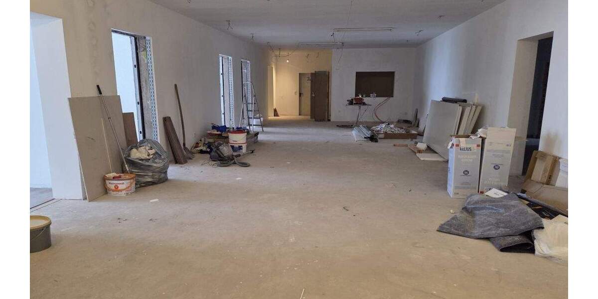 Gewerbeobjekt Eisenach - 7 Zimmer, 272 m&sup2;, 1.905&euro; | Angebot:25731715