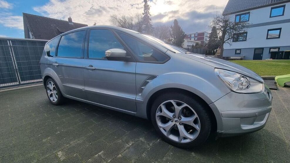 S-Max