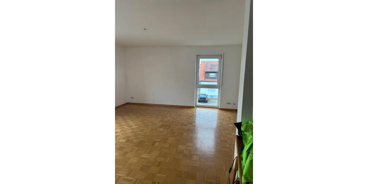 Etagenwohnung Linkenheim-Hochstetten Hochstetten - 3 Zimmer, 84 m&sup2;, 1.000&euro; | Angebot:25965672