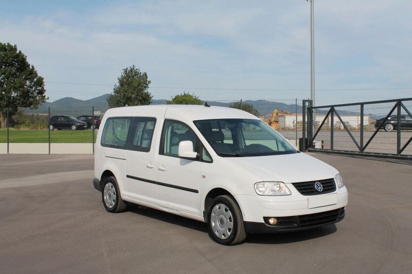 VW Caddy Maxi 331.692 km 8.211 € Deggendorf 94469