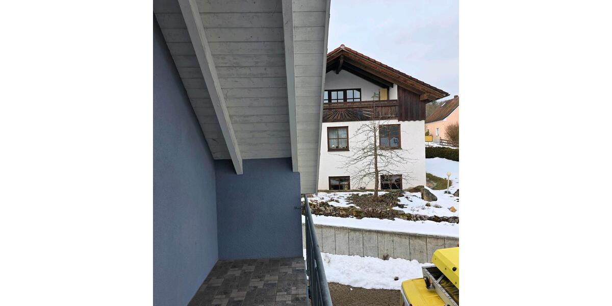 Dachgeschoßwohnung Nittendorf - 3.5 Zimmer, 94 m&sup2;, 1.150&euro; | Angebot:25149755