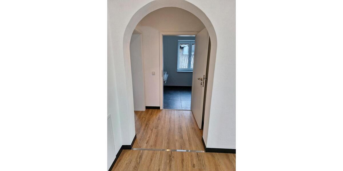 Etagenwohnung Alsfeld - 5 Zimmer, 129 m&sup2;, 1.650&euro; | Angebot:24253136
