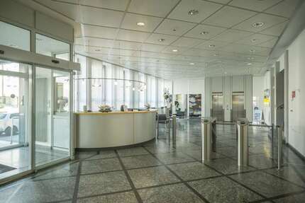 Büro in Ludwigshafen am Rhein 680 € 45 m²
