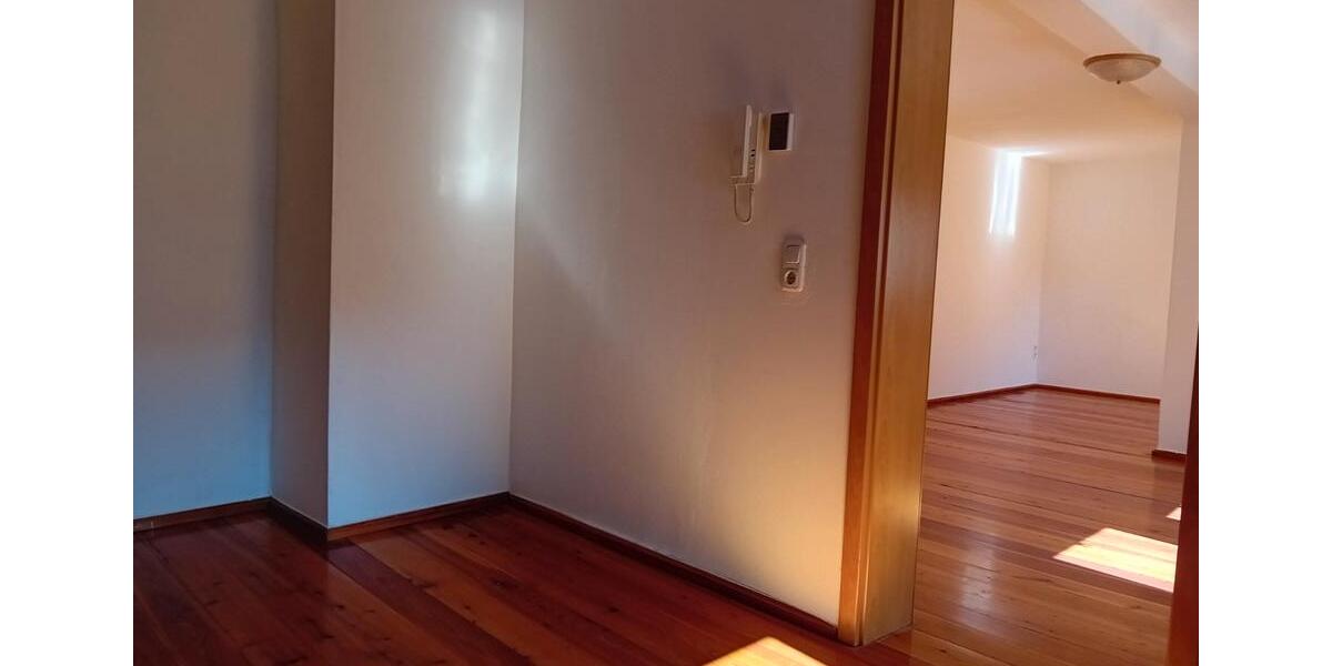 Einfamilienhaus Coburg - 3 Zimmer, 160 m&sup2;, 1.390&euro; | Angebot:26556485