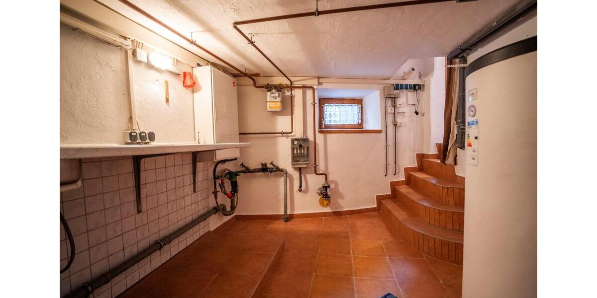 Wohnung und Haus in einem - saniertes Altstadthaus mit insgesamt 93m², EBK und Klimaanlage 3 zimmer