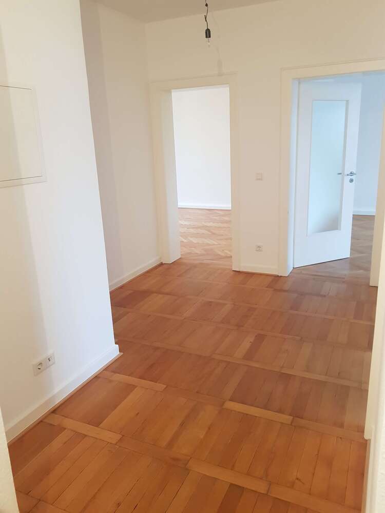 Wohnung zum Mieten in düsseldorf 861 € 70 m²
