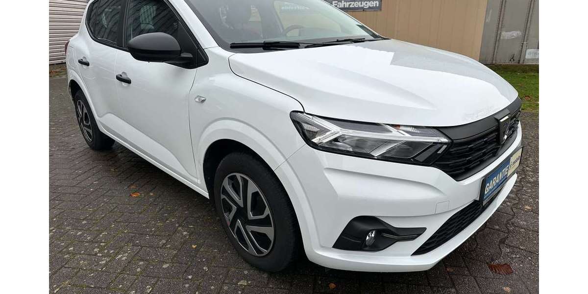 Dacia Sandero 56.000 km 8.699 € Weyhe 28844