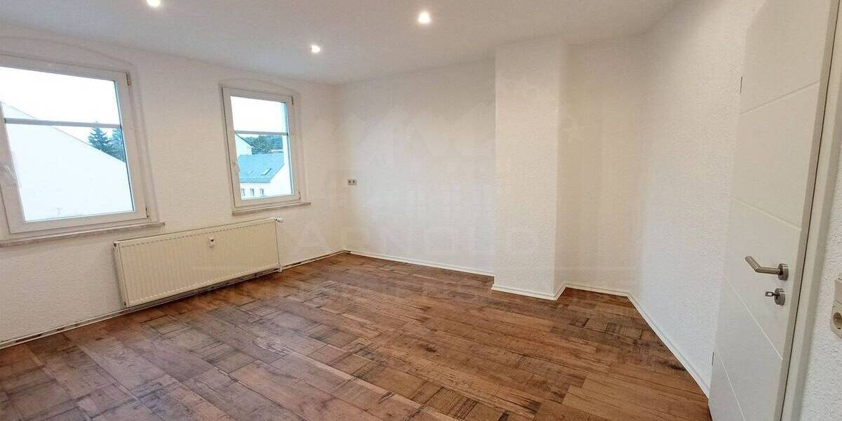 Etagenwohnung Flöha - 4 Zimmer, 100 m&sup2;, 600&euro; | Angebot:26017667