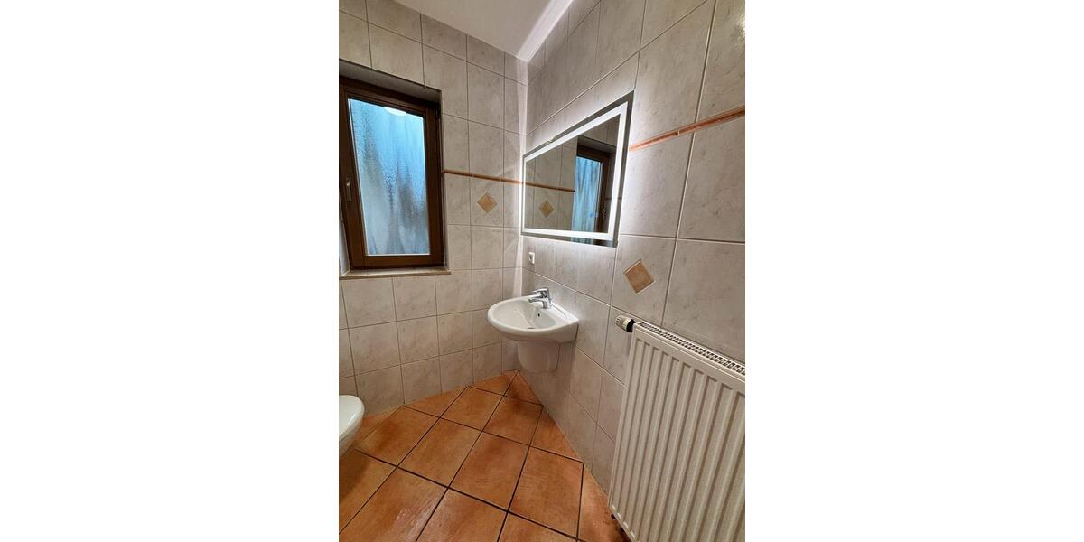 Doppelhaushälfte Landstuhl - 6 Zimmer, 236 m&sup2;, 2.100&euro; | Angebot:25341744