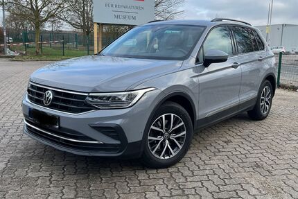 VW Tiguan 76.000 km 23.000 &euro; Hamburg 21077