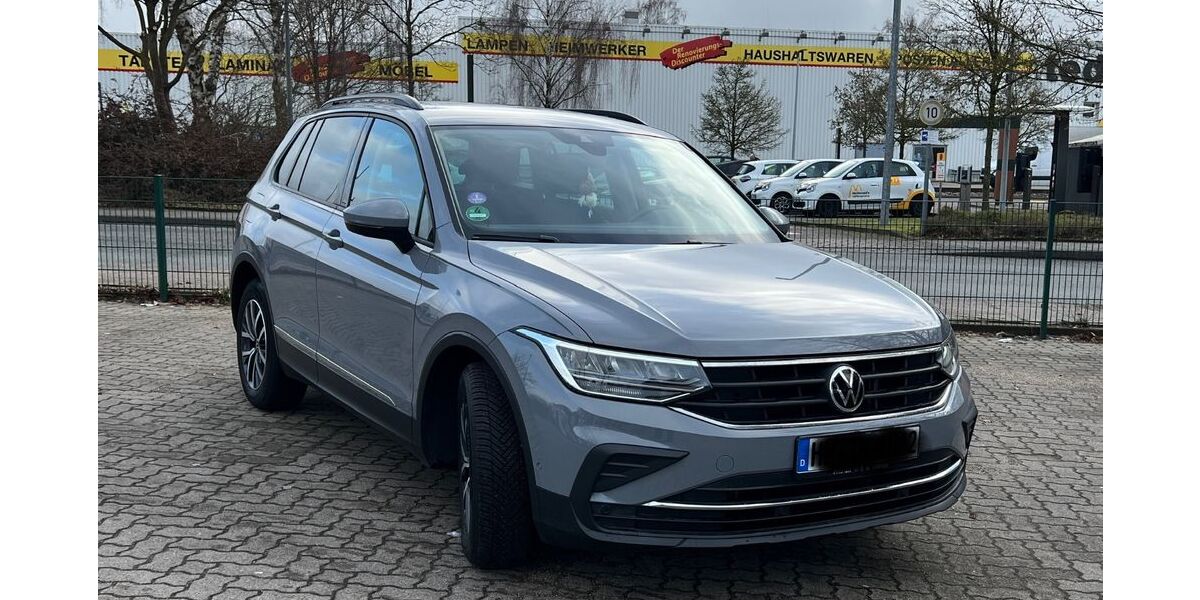 VW Tiguan 76.000 km 27.450 &euro; Hamburg 21077