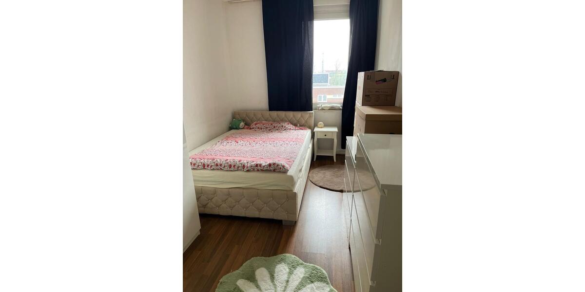 Etagenwohnung Mönchengladbach West - 4 Zimmer, 85 m&sup2;, 1.060&euro; | Angebot:26040262