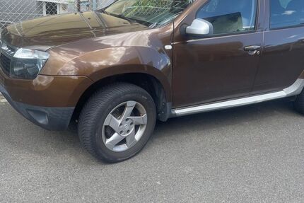 Dacia Duster 124.000 km 6.300 &euro; Hüffelsheim 55595