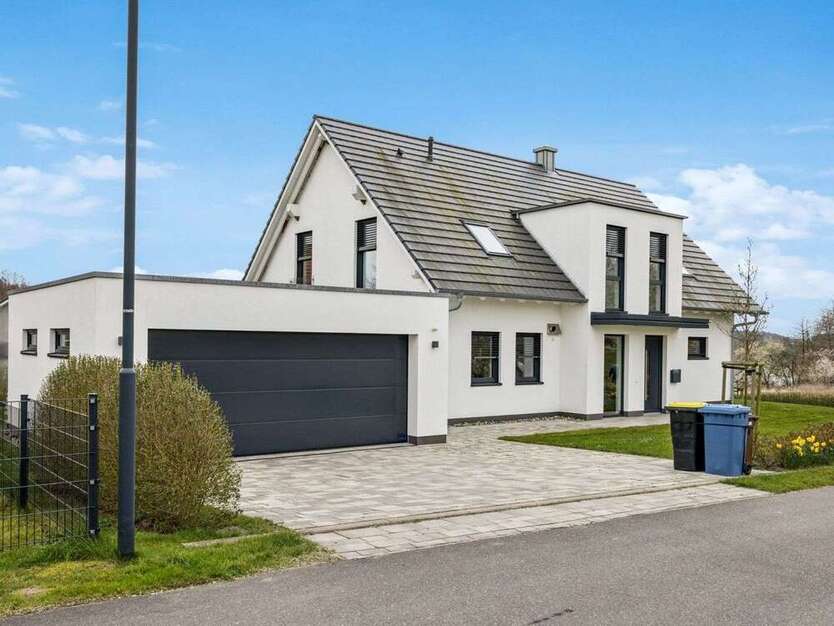 Haus zum Kaufen in Ralswiek 1.100.000 € 202 m²