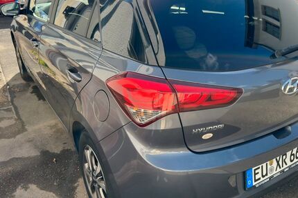 Hyundai i20 139.153 km 6.500 € Euskirchen 53881