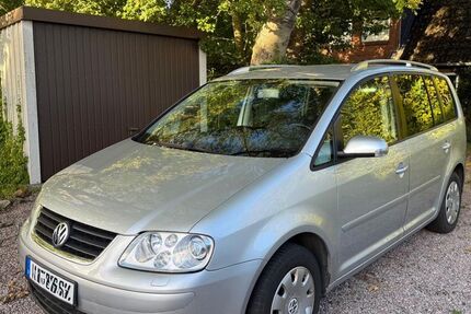 VW Touran 168.320 km 3.800 € Lübeck 23556