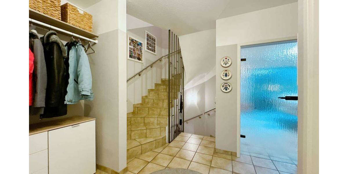 Reihenmittelhaus Bielefeld / Gellershagen Innenstadt - 4 Zimmer, 120 m&sup2;, 1.200&euro; | Angebot:26825085