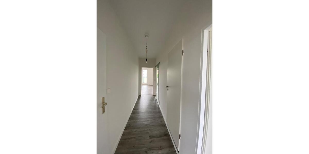 Etagenwohnung Sömmerda - 3 Zimmer, 62 m&sup2;, 520&euro; | Angebot:26640705