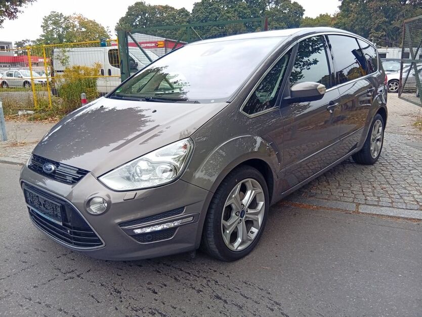 Ford S-Max 178.000 km 10.800 € Berlin 12109