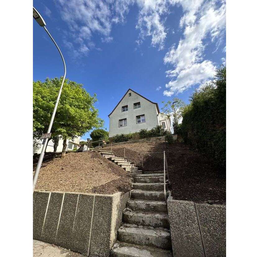 Haus zum Kaufen in Iserlohn 198.000 € 120 m²