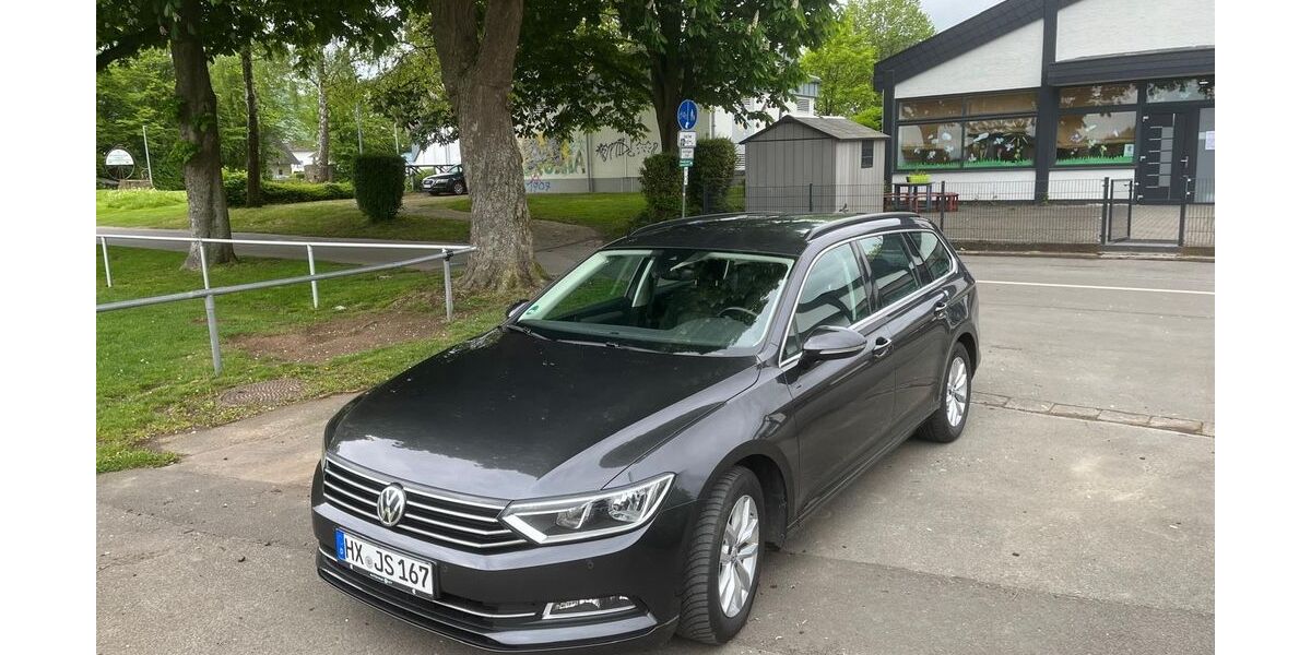VW Passat 165.000 km 12.900 &euro; Beverungen 37688